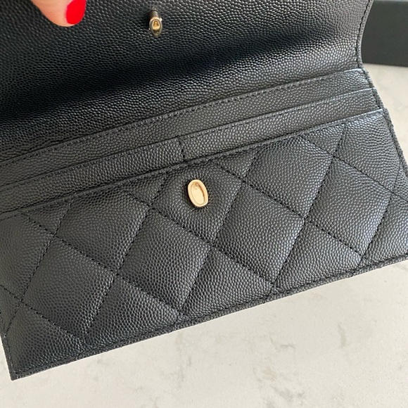 COPY - Chanel Wallet - Picture 2 of 10